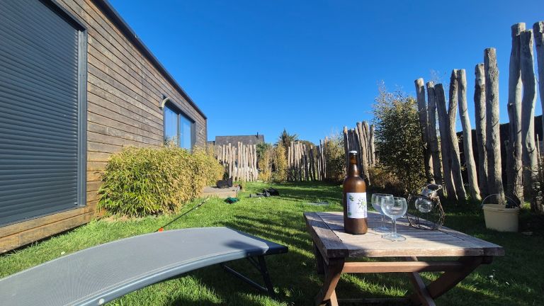 La belle terrasse de notre Airbnb à Cancale
